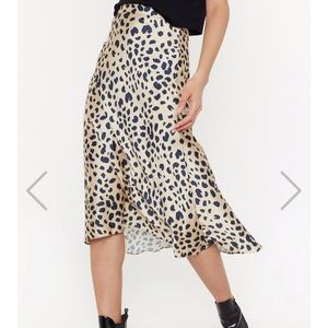Leopard midi skirt